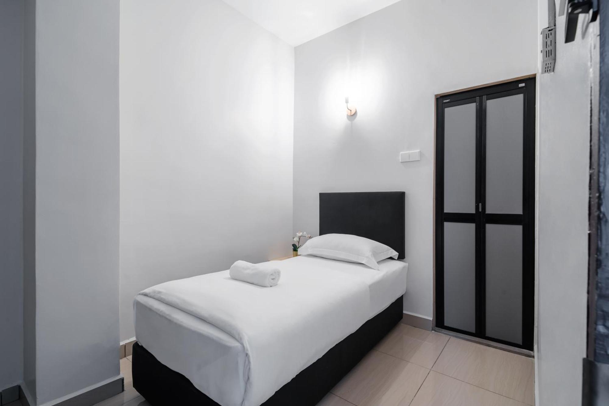 Hotel Hako Xpress Tampoi Johor Bahru